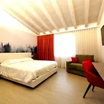 Luna Hotel