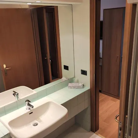 Luna Hotel 3*